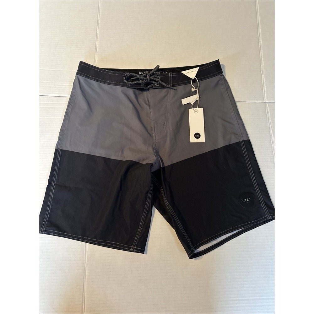 Stay surf NWT Men's swim trunks size 32 black/ray